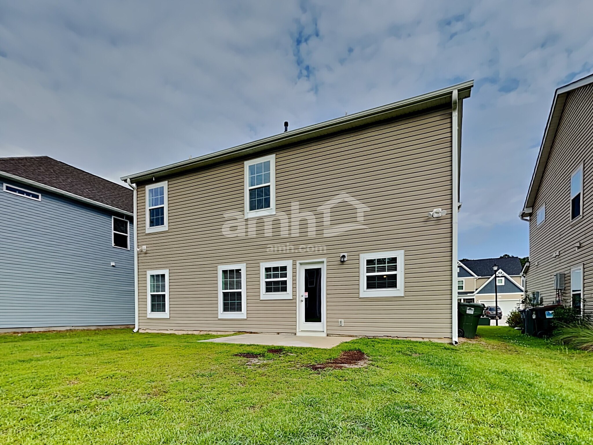 Building Photo - 531 Lateleaf Dr