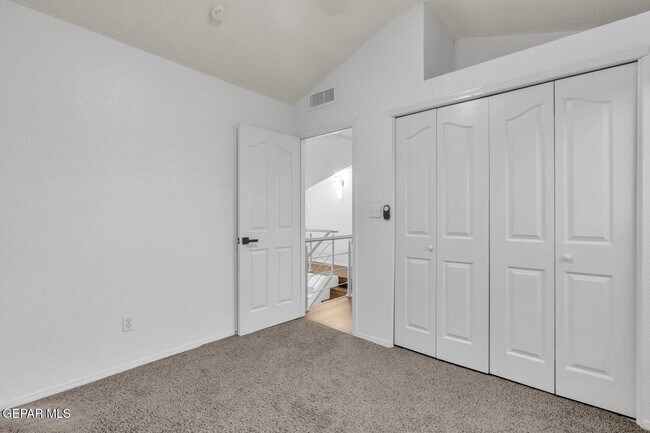 Building Photo - 7489 Plaza Redonda Dr