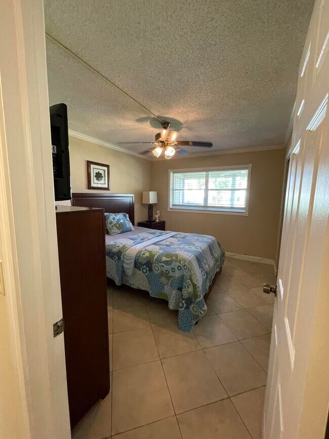 Building Photo - 22765 SW 66th Ave