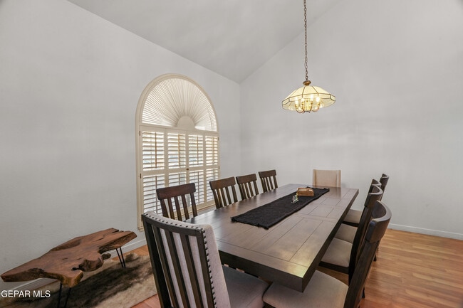 Building Photo - 6205 La Posta Dr