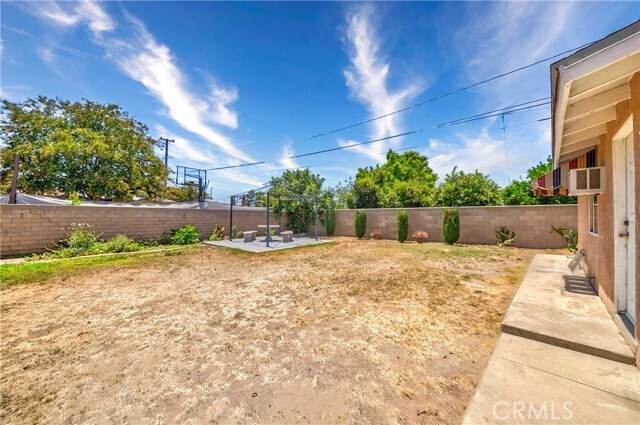 Building Photo - 14621 Dalmatian Ave