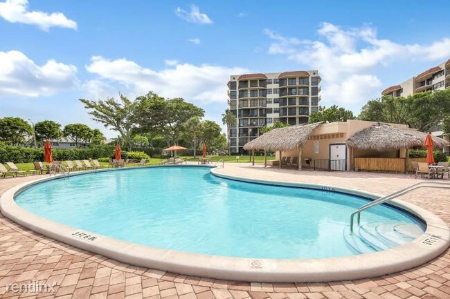 Building Photo - 2 br, 2 bath Condo - 899 Jeffery St Apt 602
