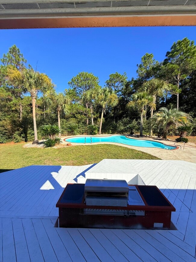 Building Photo - 255 Ridge Lake Rd