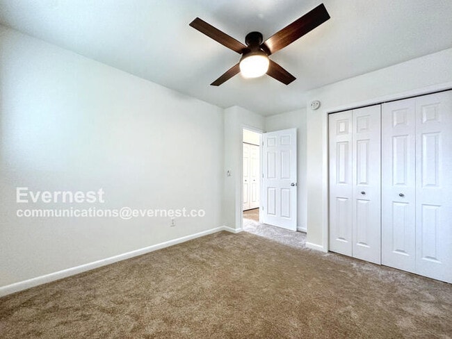 Building Photo - 1594 Bradley Dr