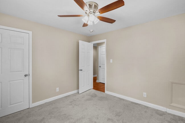 Building Photo - Spacious 4-Bedroom, 2.5-Bath Home E Duffy