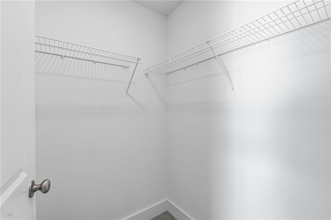 Building Photo - 6413 Shalks Xing Dr