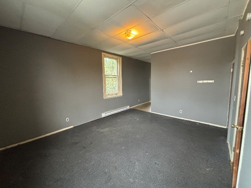 Building Photo - 857 Cherry St