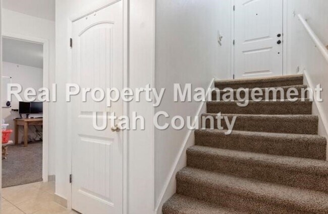 Building Photo - Condo for Rent in Orem's Amiron Village!