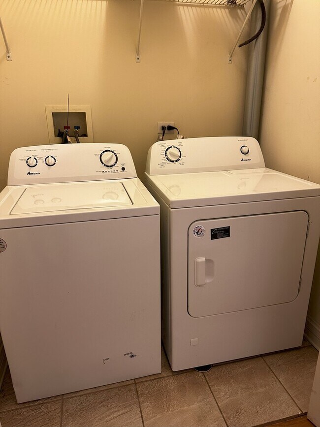 Building Photo - 5837 S Calumet Ave