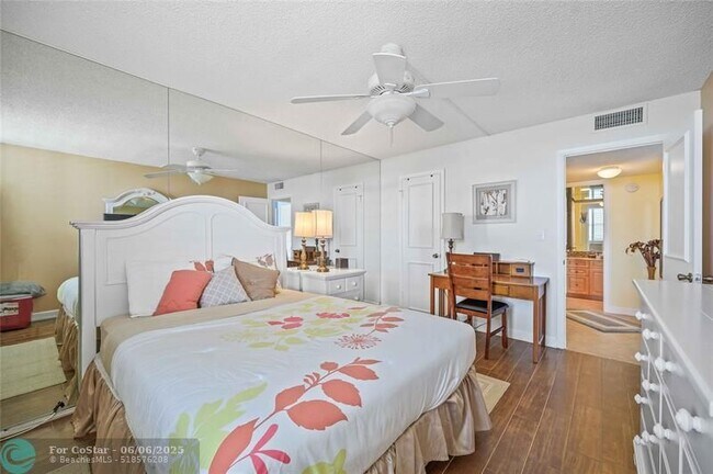 Building Photo - 3015 N Ocean Blvd