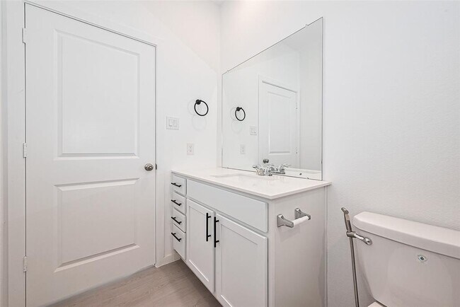 Building Photo - 26615 Coast Redwood Dr