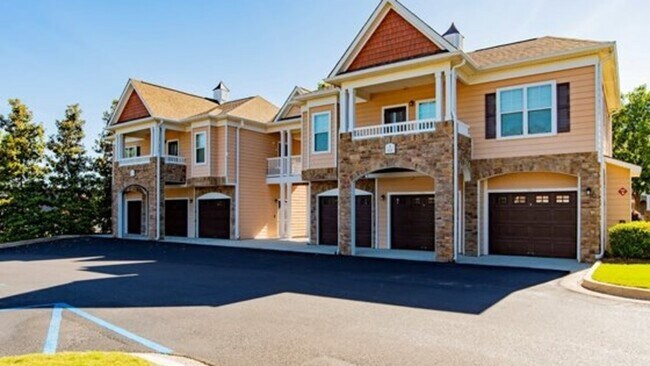 Building Photo - 1200 Somerby Dr