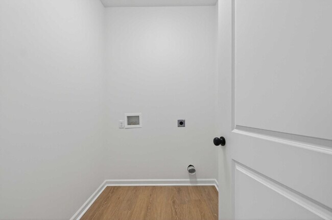 Building Photo - 2009-2011 Scotty Ct