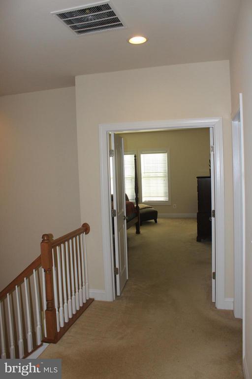 Building Photo - 42755 Puller Terrace