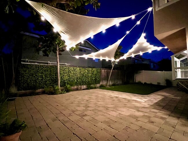 Building Photo - 28556 Rancho-Laguna