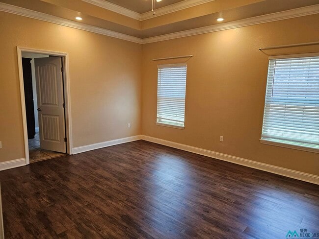 Building Photo - 209 Almond Tree Ln