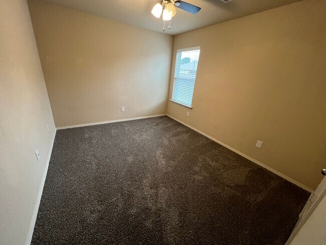 Building Photo - 6316 Lena Dr