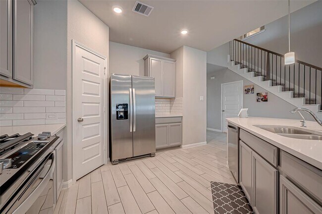 Building Photo - 1207 Dry Cork Cir