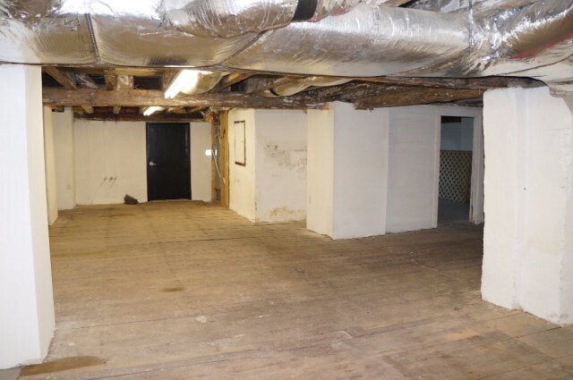 Building Photo - 180 Mayes St