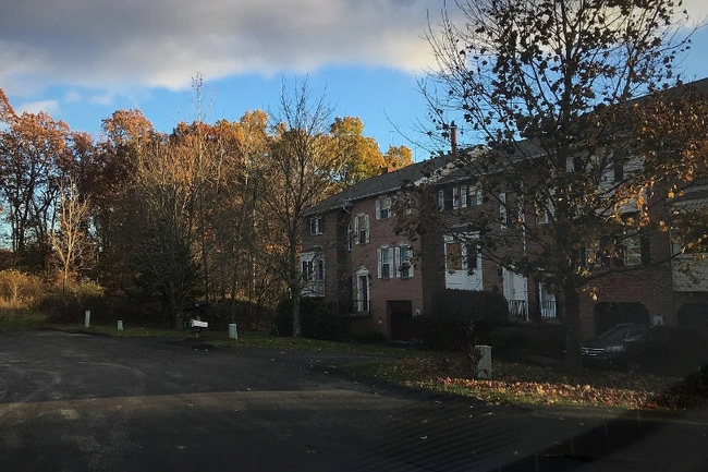 Primary Photo - 246 Falls Village Rd