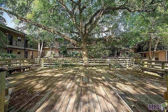 Building Photo - 1290 Park Blvd