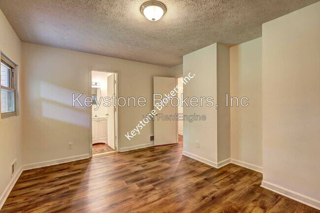 Building Photo - 1362 Hatchcover Cir