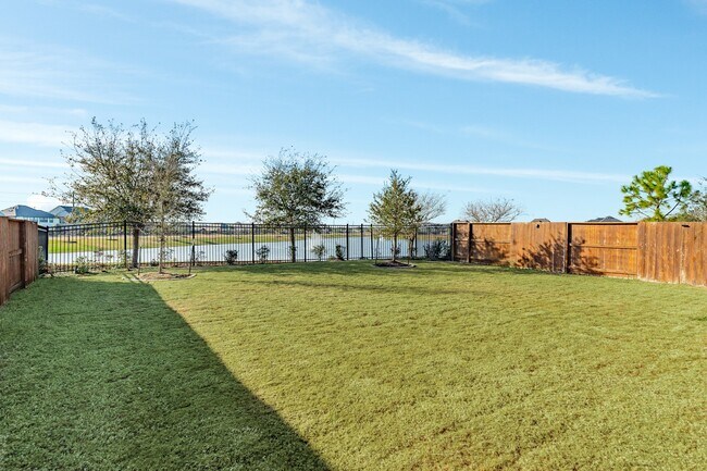 Building Photo - 9619 Wright Dr