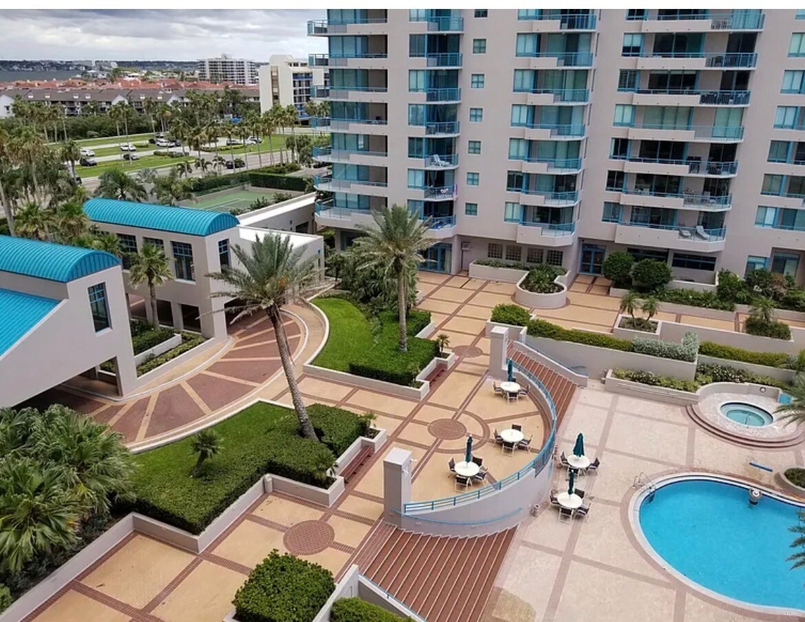 Building Photo - 1520 Gulf Blvd