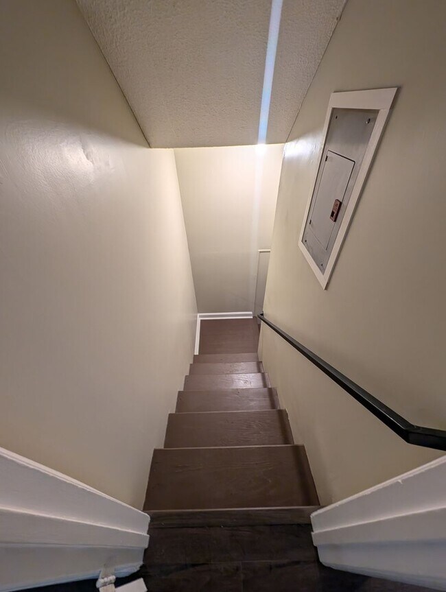 Building Photo - **Price Reduced with Lawncare included!
