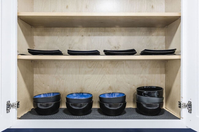 Building Photo - 1523 S East St