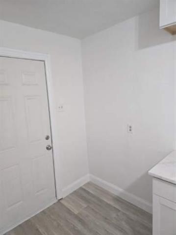 Building Photo - 6719 Kenwell St