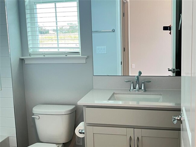 Building Photo - 4836 Shady Pnes Dr
