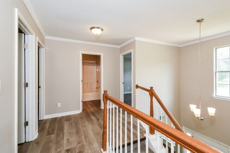 Building Photo - 2311 McMurry Dr