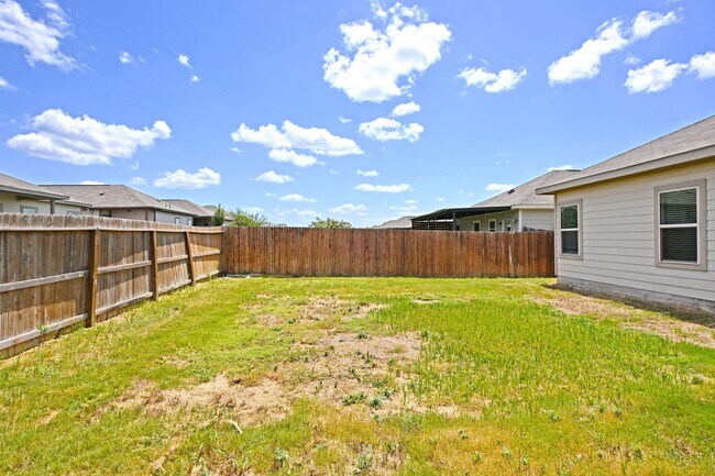 Building Photo - 133 Buttercup Bnd