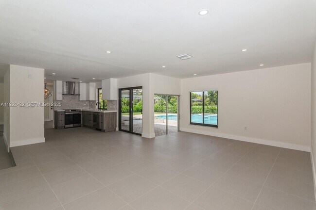 Building Photo - 7001 SW 126th St