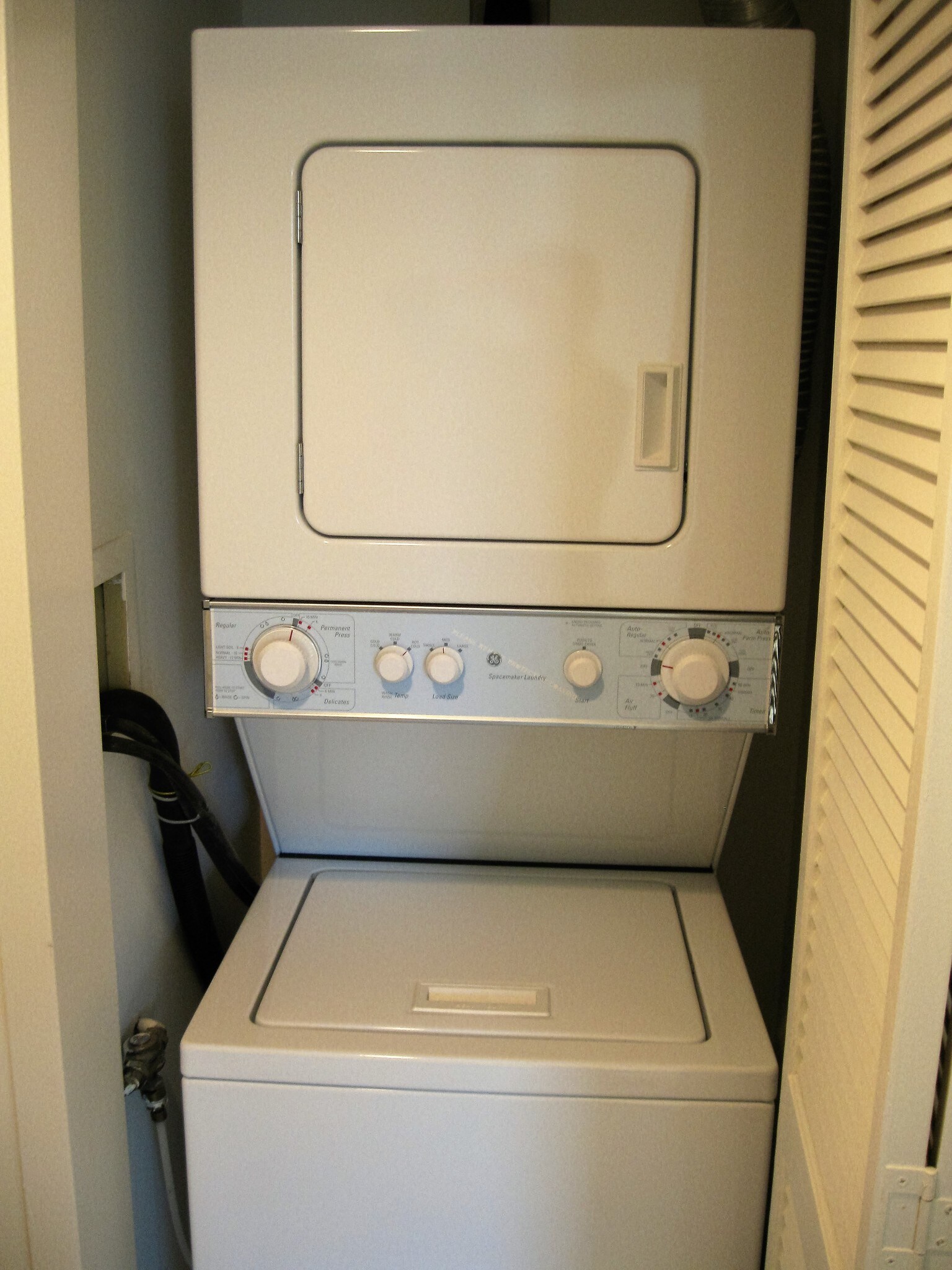 Washer Dryer - 25 Forest St