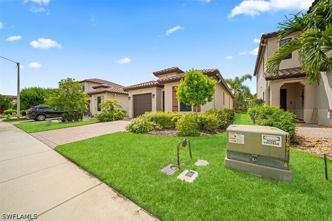 Building Photo - 5535 Useppa Dr
