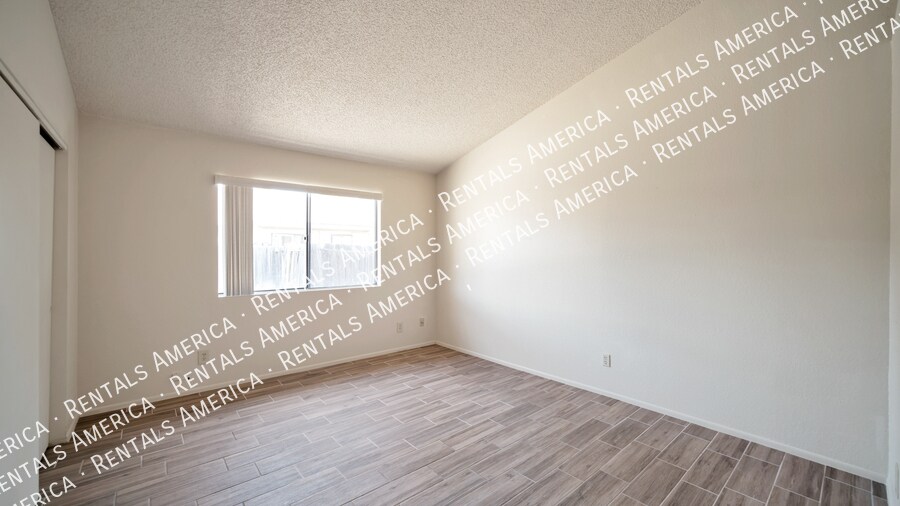 Building Photo - 8764 E Almond St