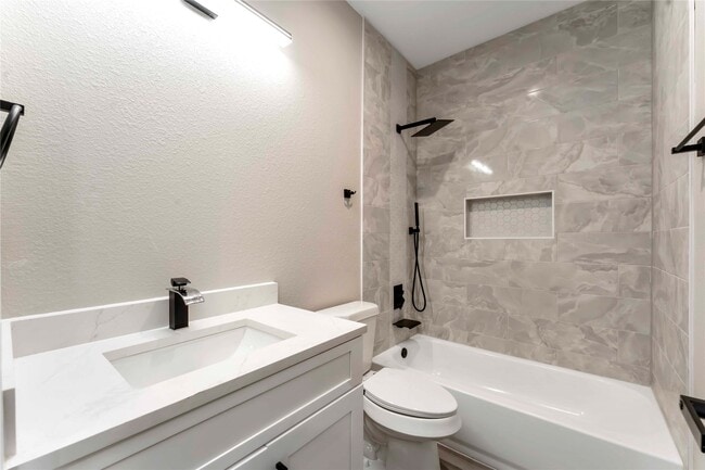Building Photo - 9514 Ashville Dr