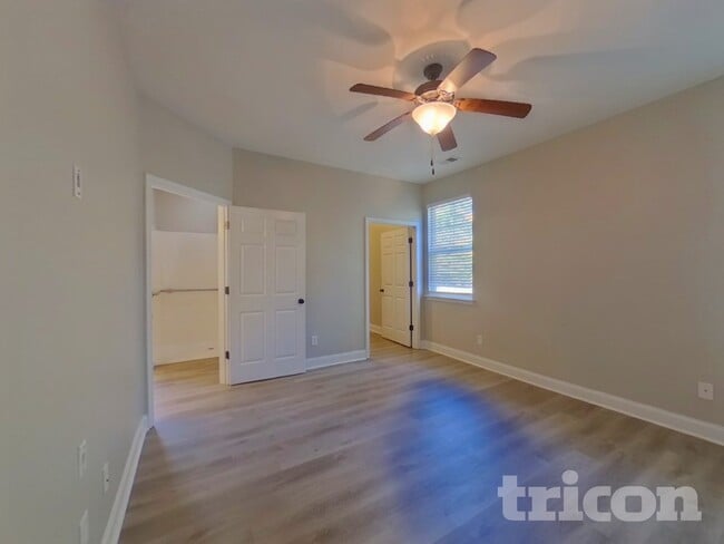 Building Photo - 338 Bronze Dr