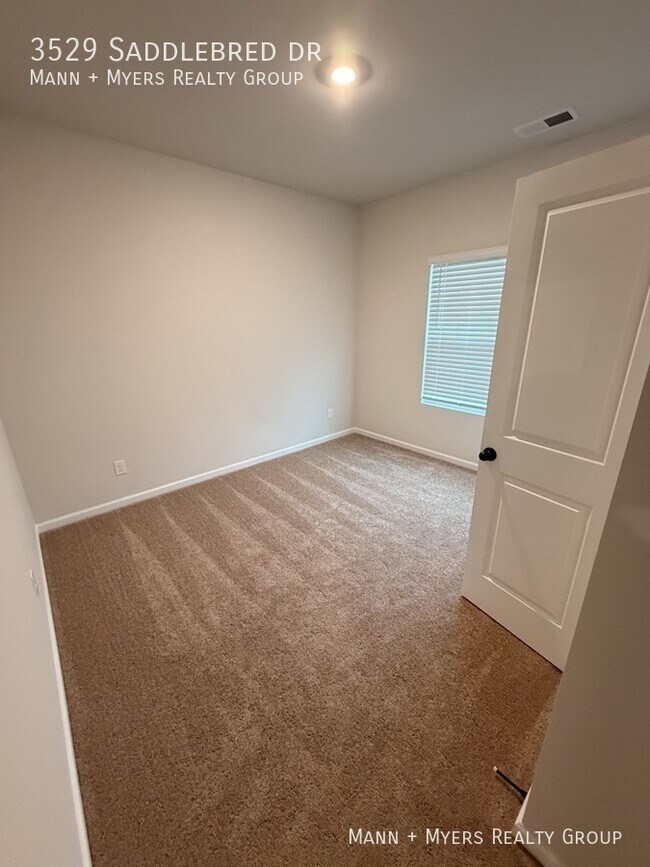 Building Photo - 3529 Saddlebred Dr