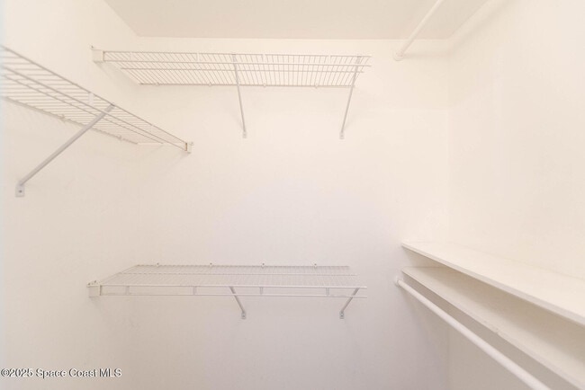 Building Photo - 5081 Spinet Dr