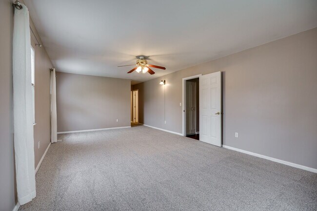 Building Photo - 4024 Quail Bush Dr