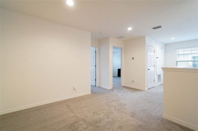 Building Photo - 156 Glass Onion Dr