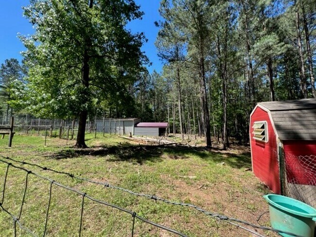 Building Photo - 6968 Moontown Dr E