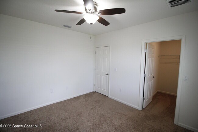 Building Photo - 3959 Alligator Flag Cir