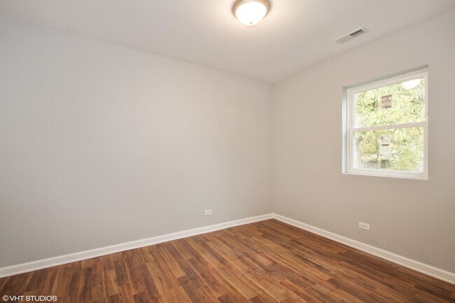 Building Photo - 8050 S Saginaw Ave