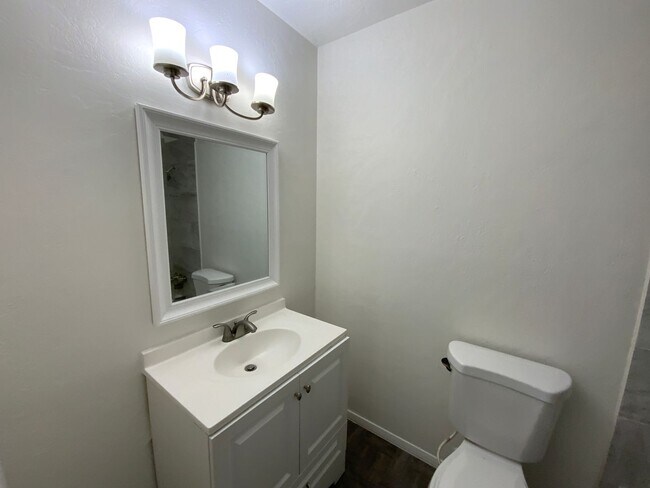 Building Photo - 5 Bedroom Single Story Home Available Near Snow Vista Blvd SW & Gibson Blvd!