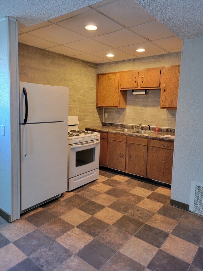 Building Photo - Dunkerton