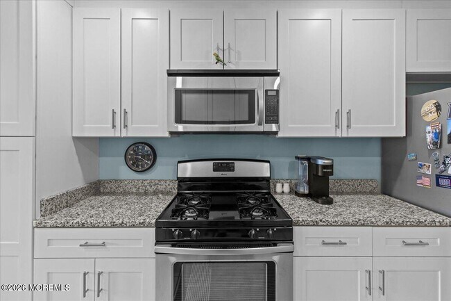 Building Photo - 26 Bayview Ct